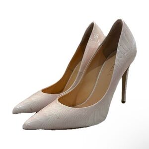 Elegant Pink High Heel Pumps